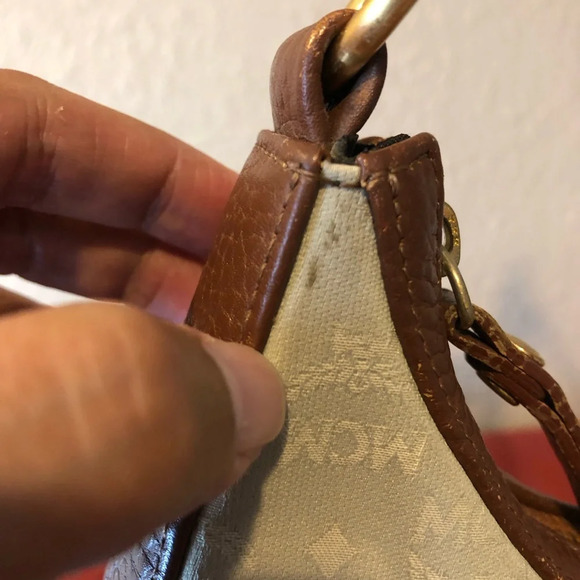 MCM Hobo - Picture 6 of 16